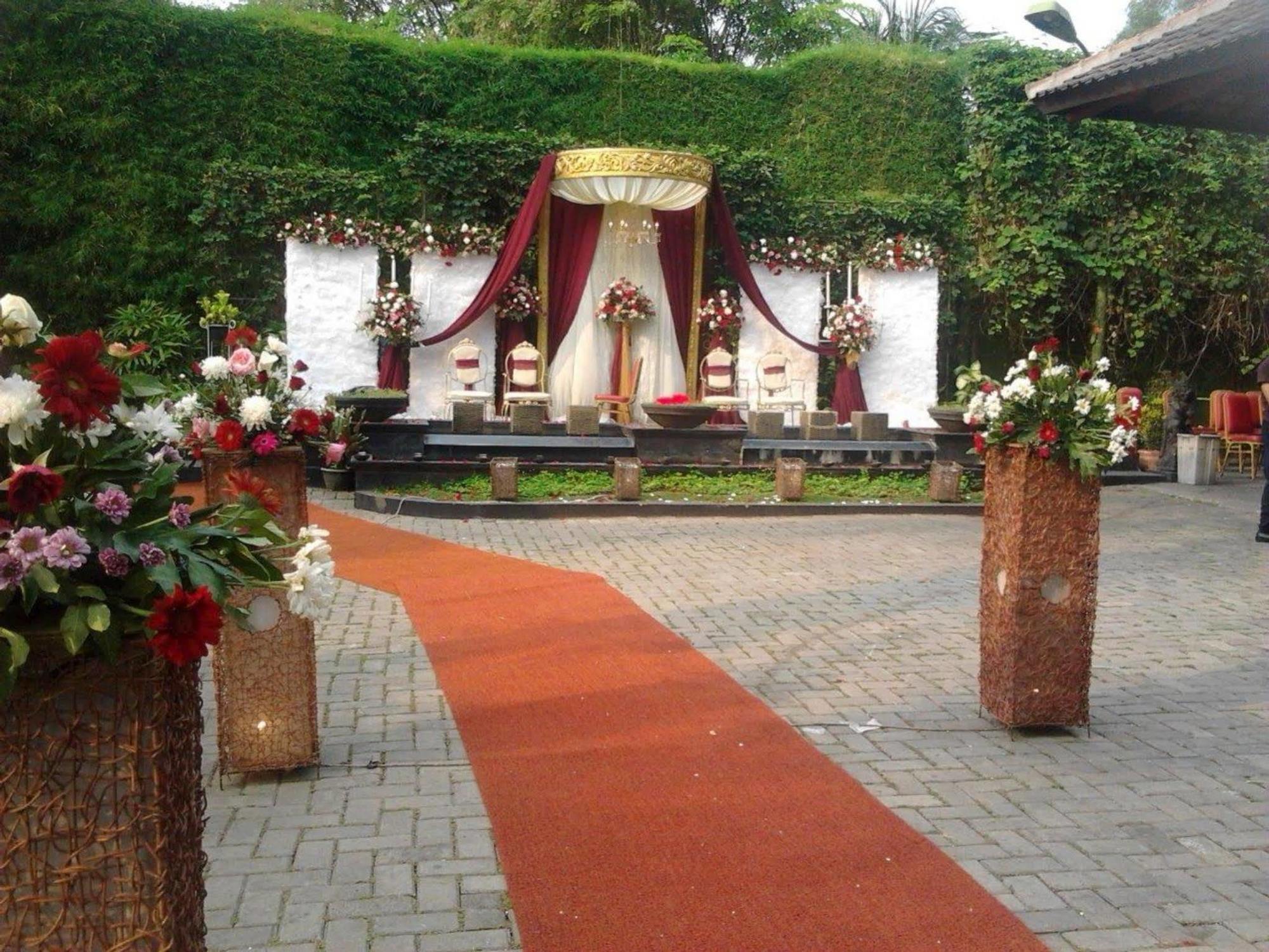 Istana Nelayan Hotel Tangerang Exterior foto